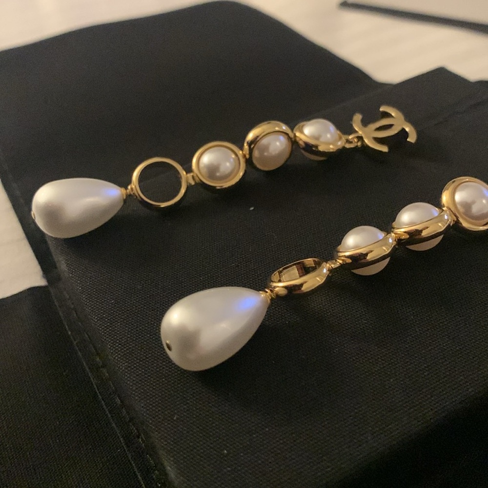 Chanel Gold,White Pearl Drop Earrings, rare , authentic ,summer 2025 collection.
